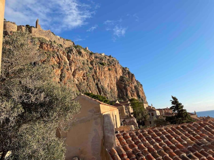 Monovasia Suites Anopolis Monemvasia Ngoại thất bức ảnh