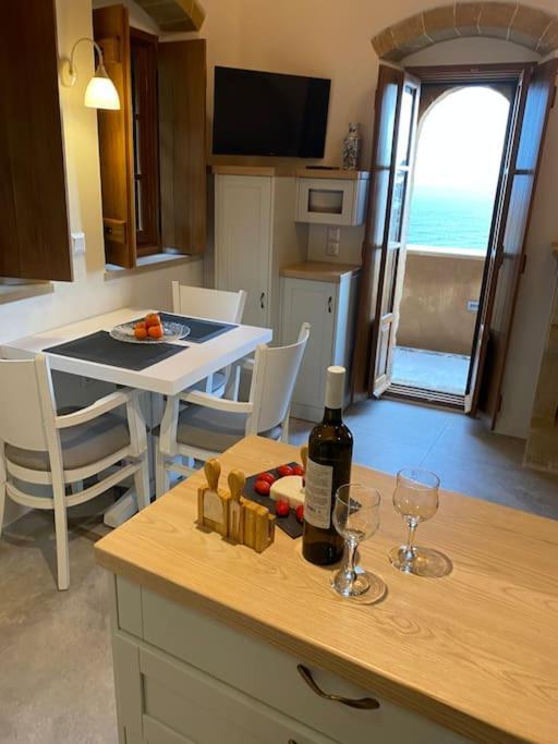 Monovasia Suites Anopolis Monemvasia Ngoại thất bức ảnh