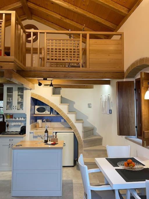 Monovasia Suites Anopolis Monemvasia Ngoại thất bức ảnh