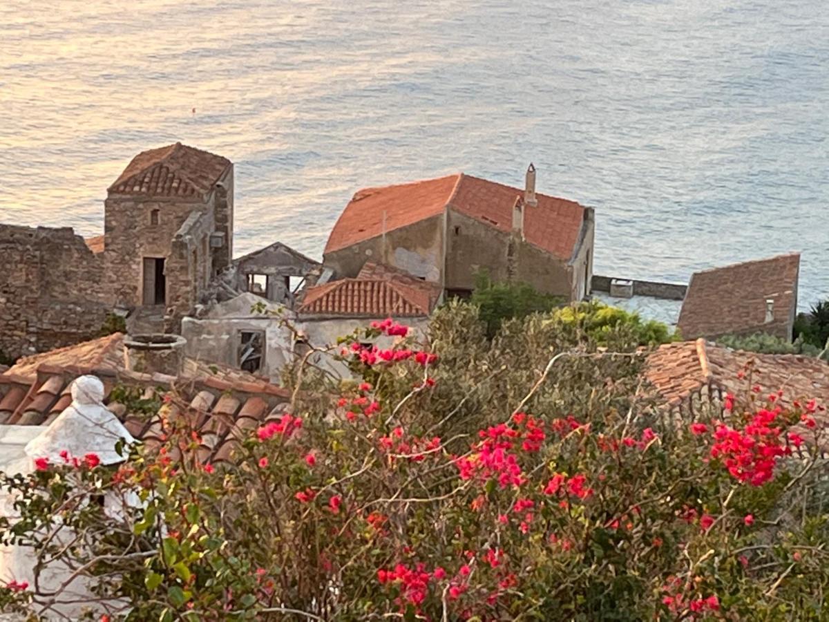 Monovasia Suites Anopolis Monemvasia Ngoại thất bức ảnh